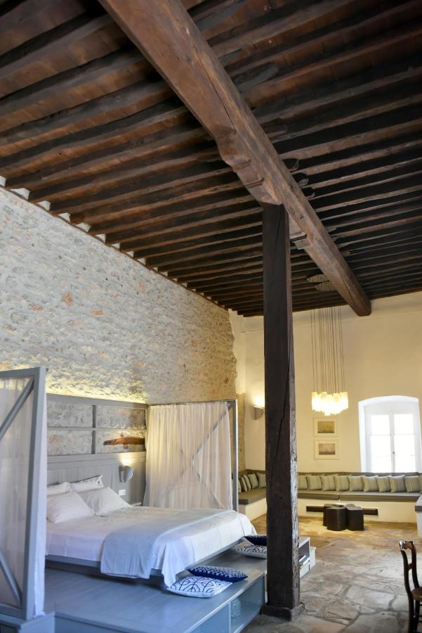 Villa Keresbino Hydra Esterno foto