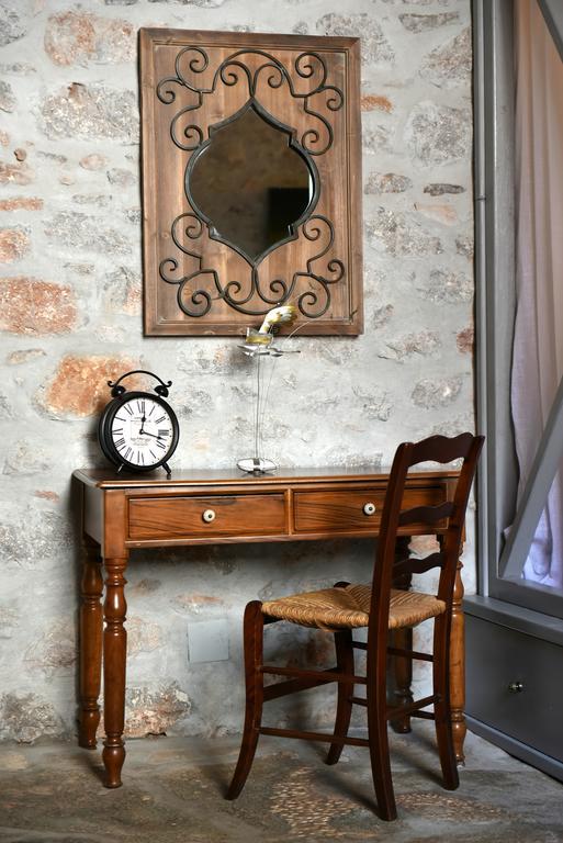Villa Keresbino Hydra Esterno foto